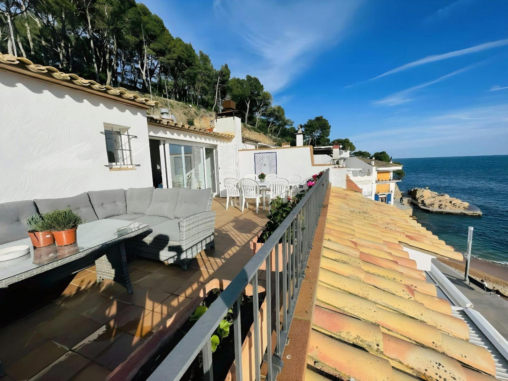 Tamariu Platja - Penthouse On Passeig Del Mar. Apartment Exterior foto