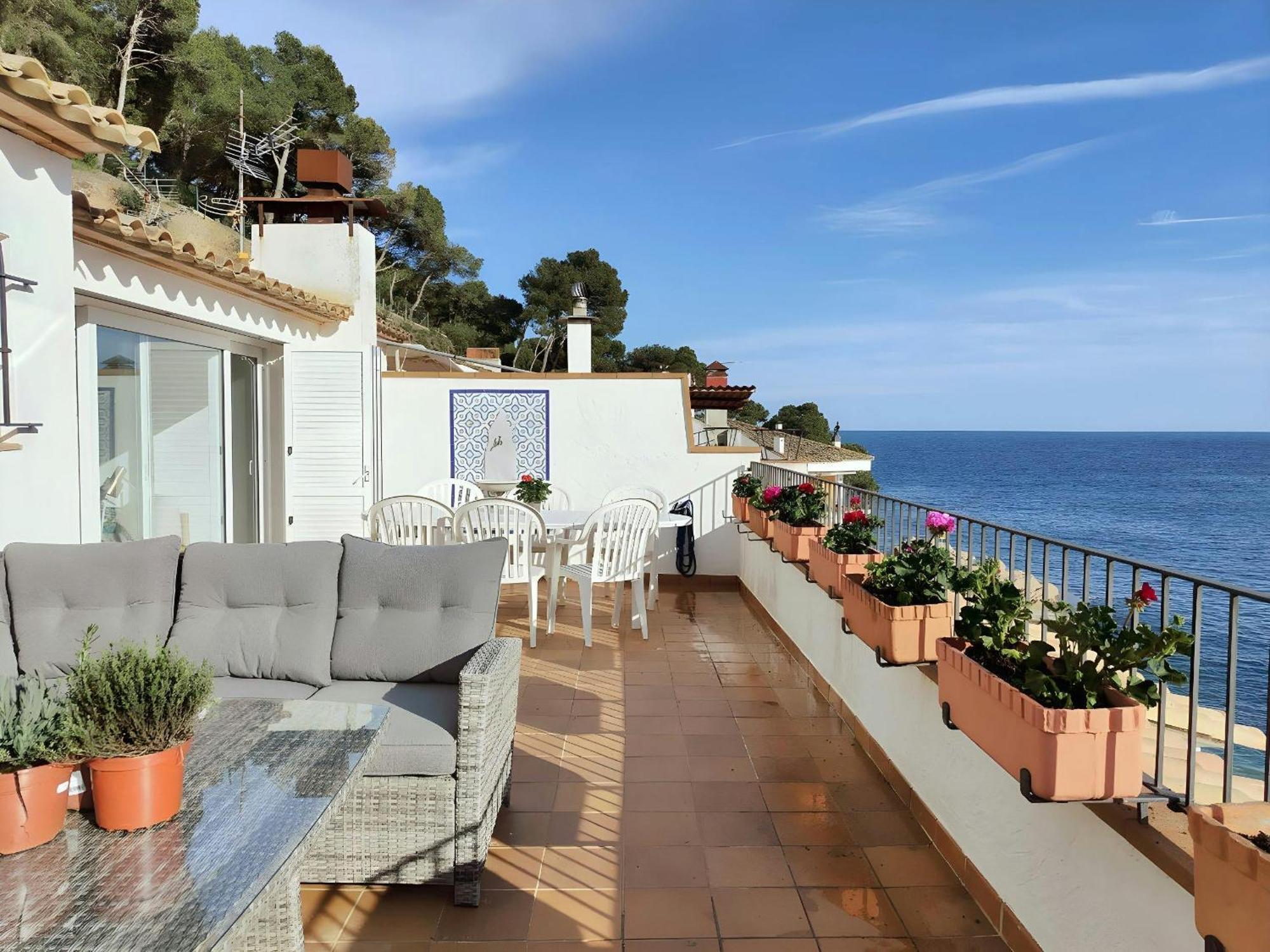 Tamariu Platja - Penthouse On Passeig Del Mar. Apartment Exterior foto